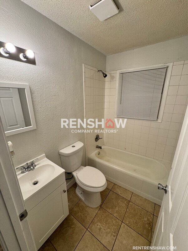Foto del edificio - 2775 Waverly Ave