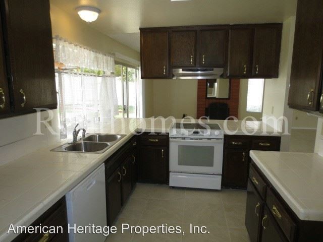 Building Photo - 1344 Tierra Bonita Pl