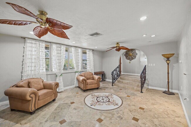 Building Photo - 3971 Corona Ave