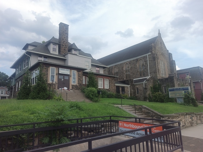 Building Photo - 4647 N Broad St