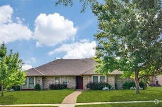 Building Photo - 3400 Pony Dr
