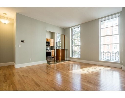 Building Photo - 17 Bowdoin St