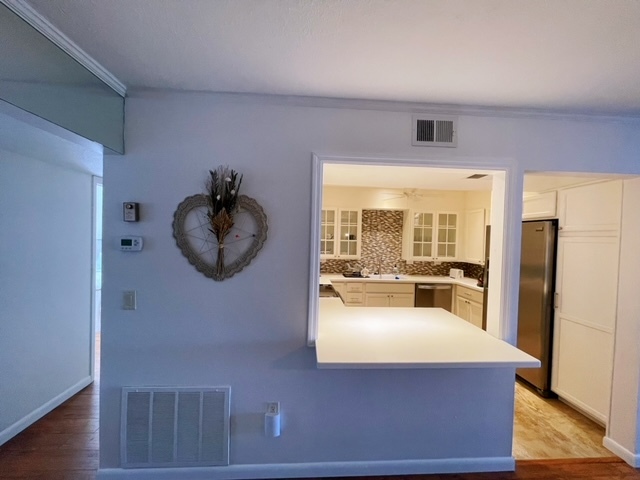 kitchen - 1510 Pelican Point Dr