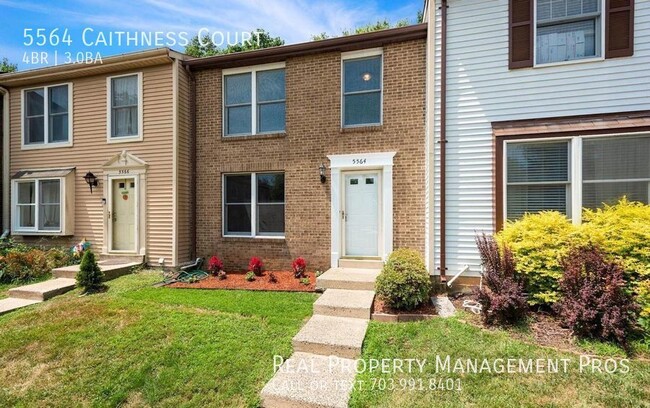 Building Photo - Light & Bright Fairfax Townhouse- Backs to...