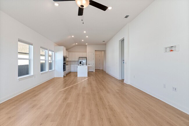 Foto del edificio - Beautiful 3 bedroom, 2 bathroom home in Ma...