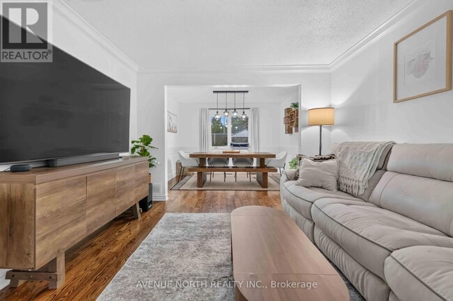Building Photo - 678 Thicket Way