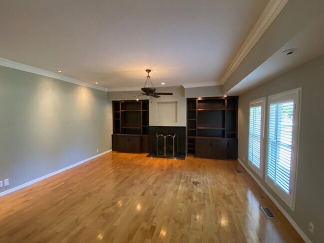 Foto del edificio - Gorgeous Home In Pinnacle Country Club!