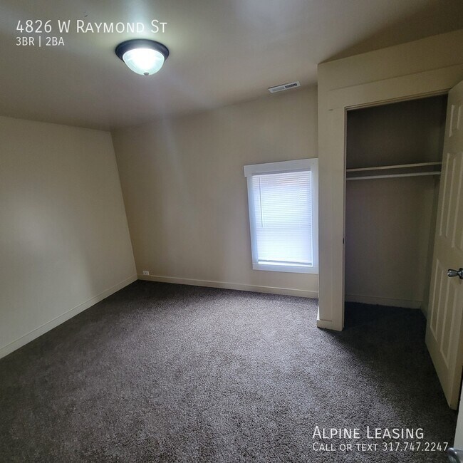 Building Photo - Park Fletcher area 3BR/2BA House ready to ...