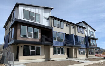 Building Photo - 145 E Verdon Ct