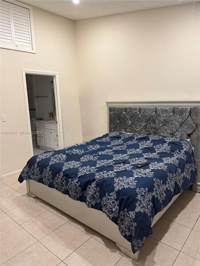 Foto del edificio - 6761 NW 189th Terrace