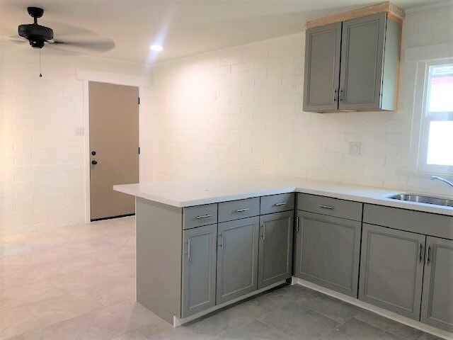 Foto del edificio - 219 S Joslin Rd