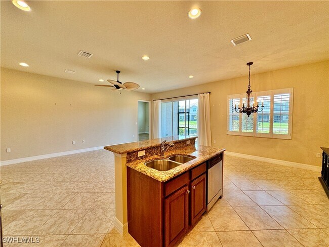 Foto del edificio - 6525 Monterey Point