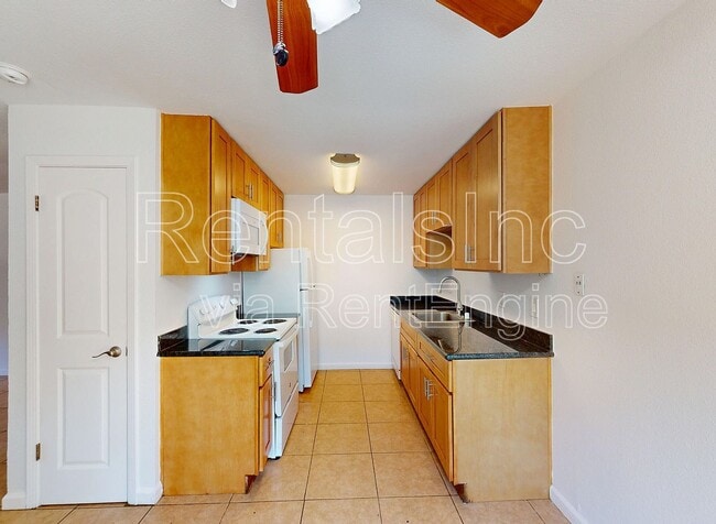 Building Photo - 18167 Happy Ln