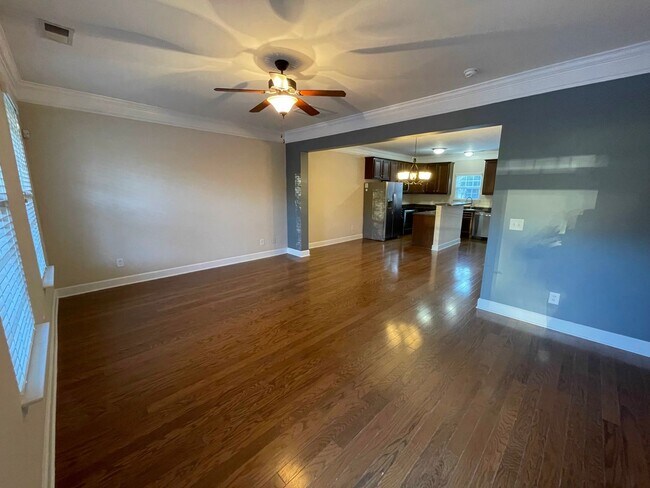 Building Photo - 2-Bed/2.5-Bath in Lenox Village w/ 2-Car G...