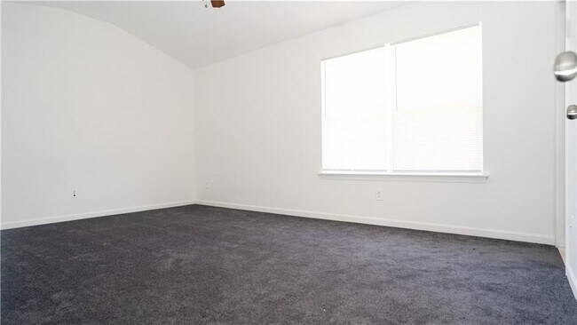 Foto del edificio - 605 Chase Ln