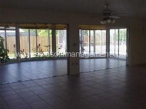 Building Photo - 3041 Tyrone Ln