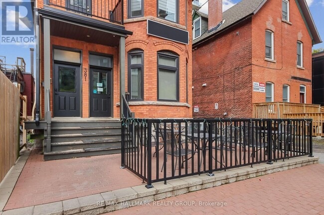 Building Photo - 381 Cooper St