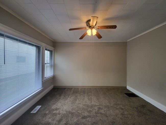 Foto del edificio - 3225 5th Ave