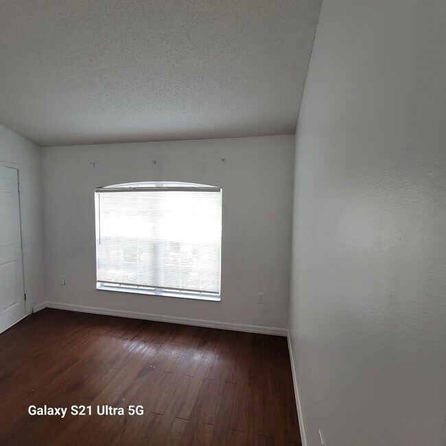 Foto del edificio - 2791 Summerfield St