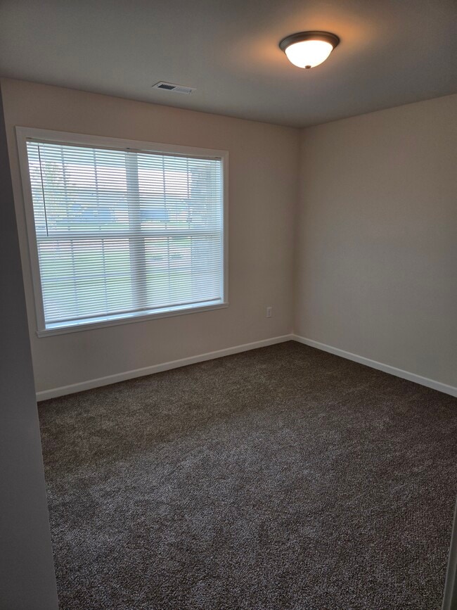 Flex Room - 4428 Squaw Valley Dr