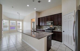 Building Photo - 15607 Whispering Green Dr