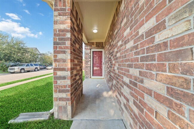 Building Photo - 2707 Youpon Lake Ct