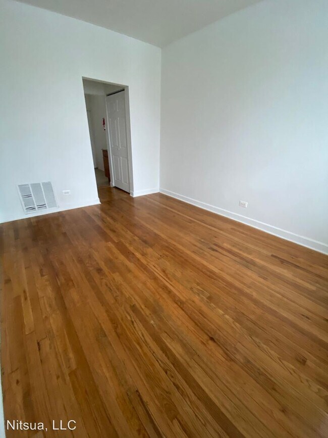 Foto del edificio - 5716 W Washington Blvd