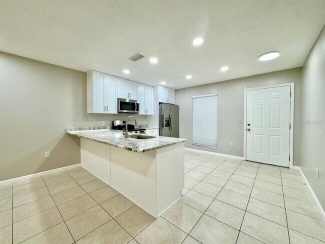 Foto del edificio - 2145 Corbin Pl