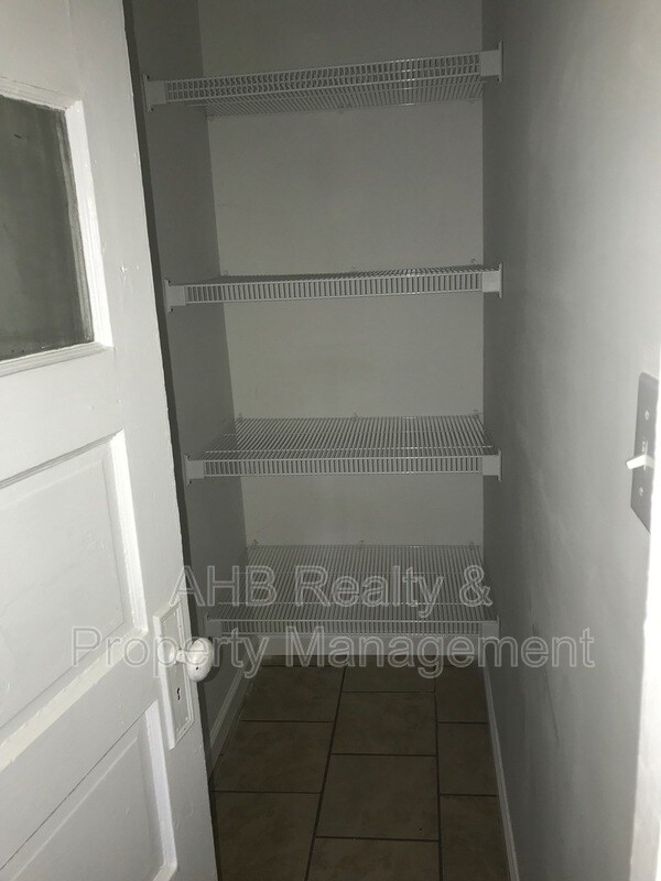 Foto del edificio - 815 Williams St