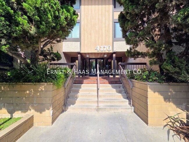 Foto del edificio - 4170 Elm Ave