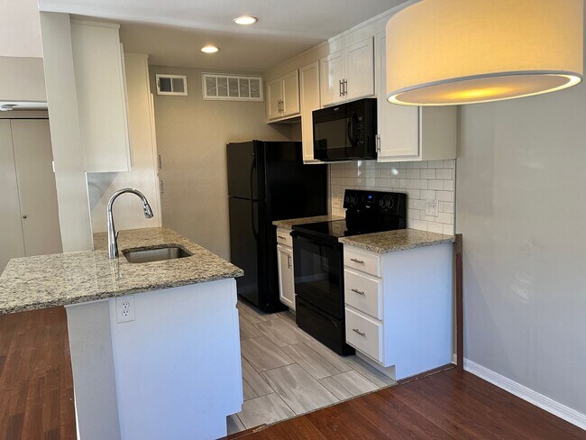 Foto del edificio - Cute 1/1 Close to Downtown!!