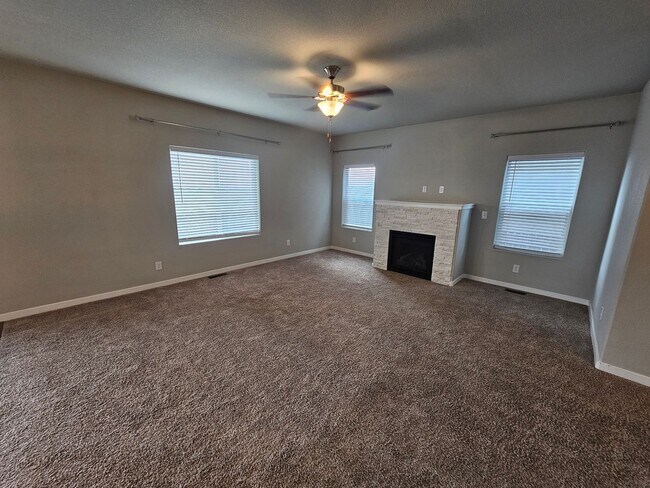 Building Photo - 8127 Burl Wood Dr