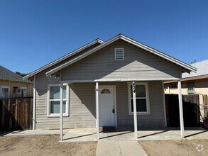 Building Photo - 424 Lucard St