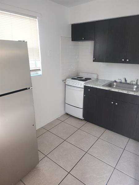 Foto del edificio - 4017 SW 22nd St