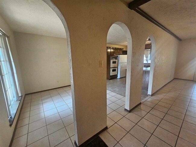 Building Photo - 104 SW 74th St