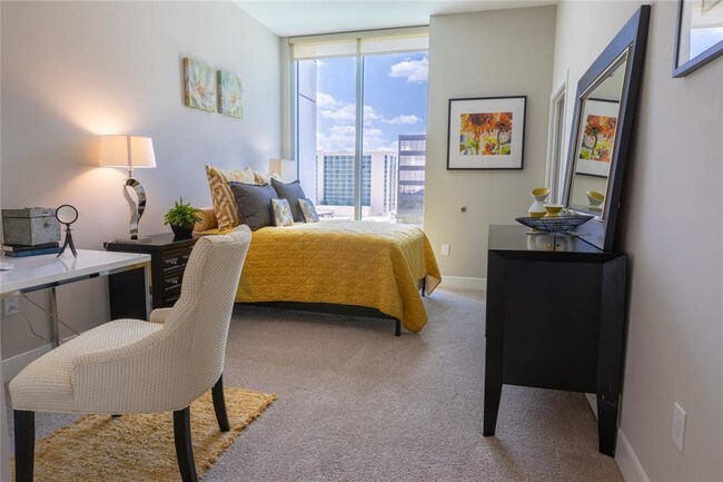 Foto del edificio - 5250 Brownway St