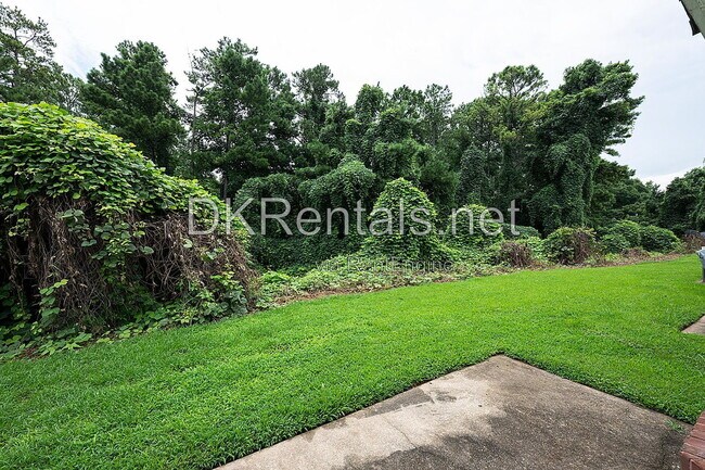 Foto del edificio - 7712 Autry Cir