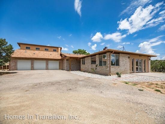 Primary Photo - 3 Palomino Ct
