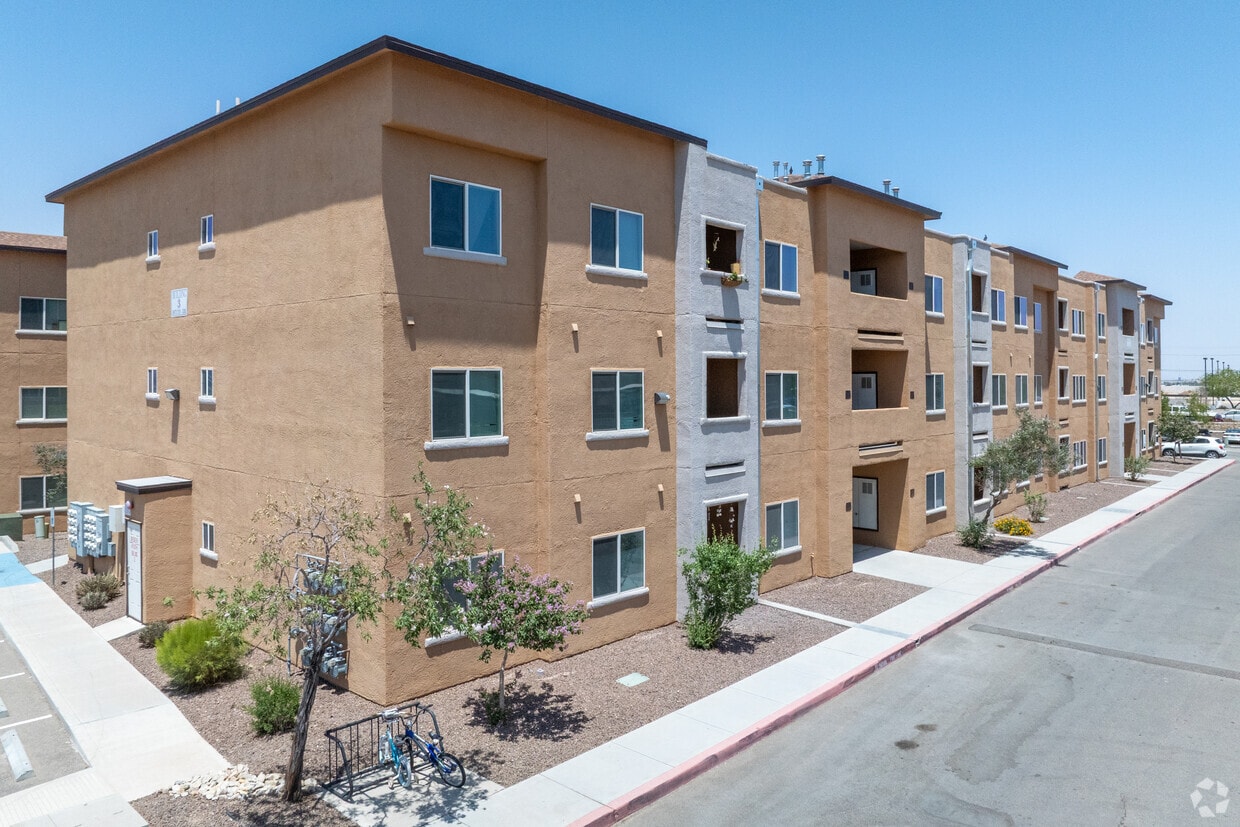 Primary Photo - Villas at West Mountain- Income Restricted