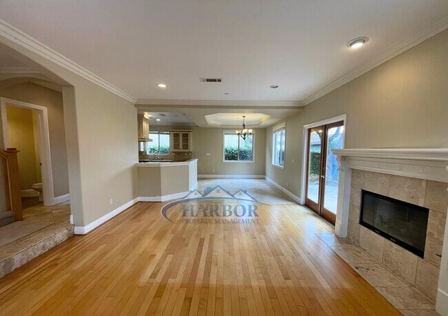 Building Photo - 2320 Harriman Ln