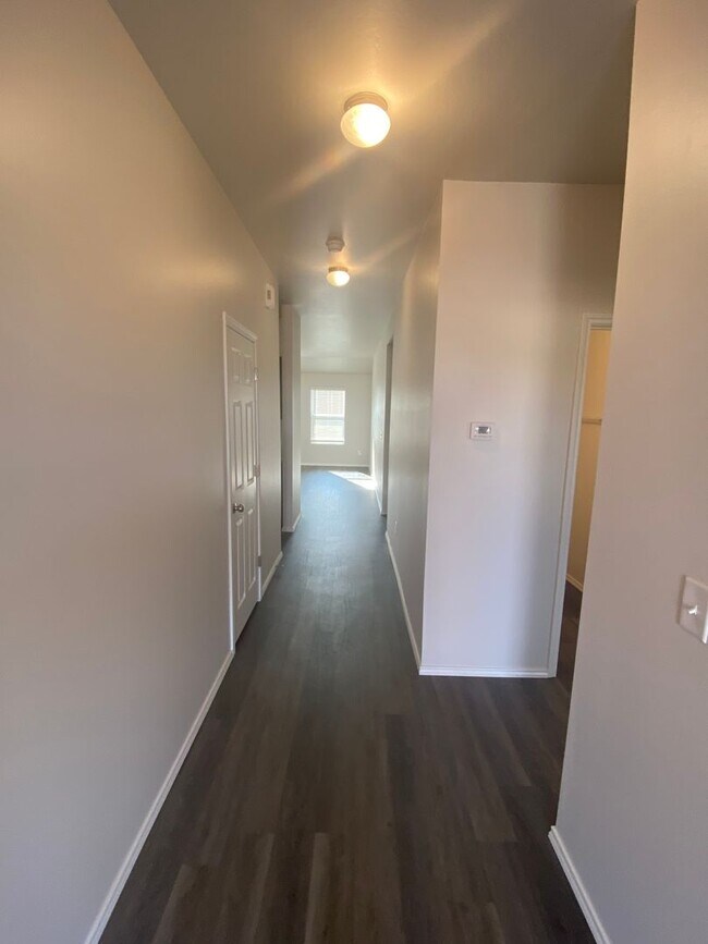Foto del edificio - 2027 Taylor St