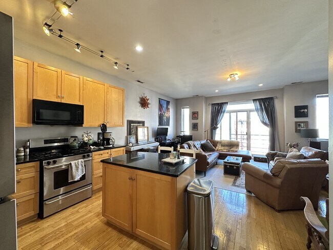 Foto del edificio - 1743 W North Ave