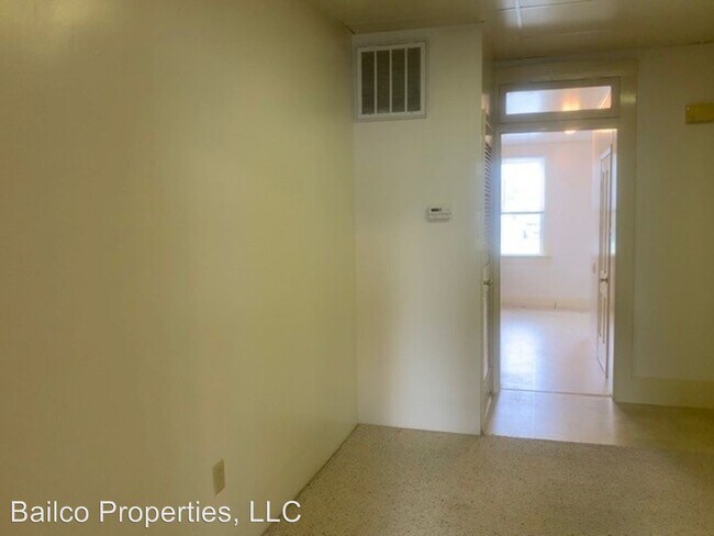 Foto del edificio - 205 E Main St