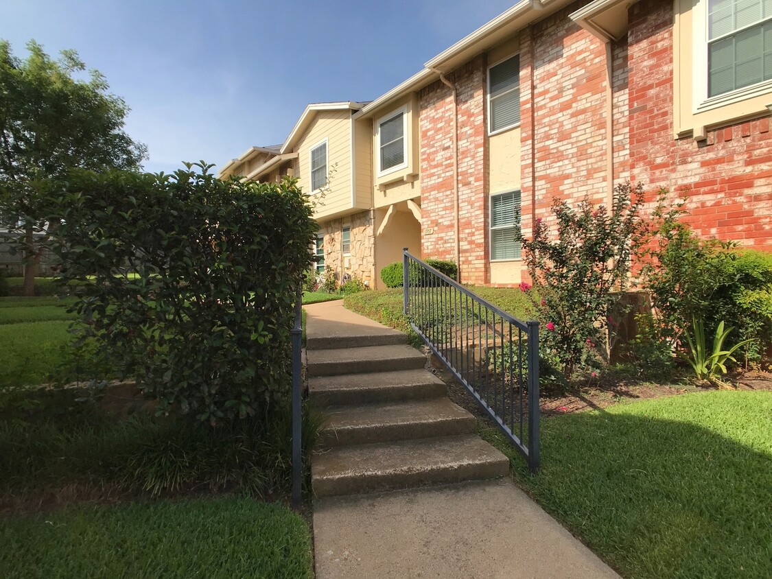 Foto principal - Grapevine Texas Condo for rent