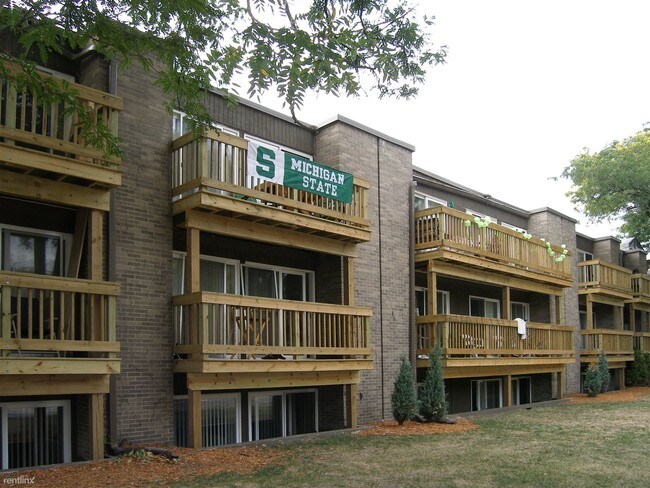 Building Photo - 135 Collingwood Dr