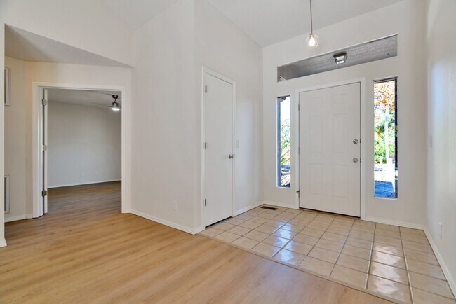 Foto del edificio - Beautiful 3-bedroom 2 bath Home in Bella Vista!