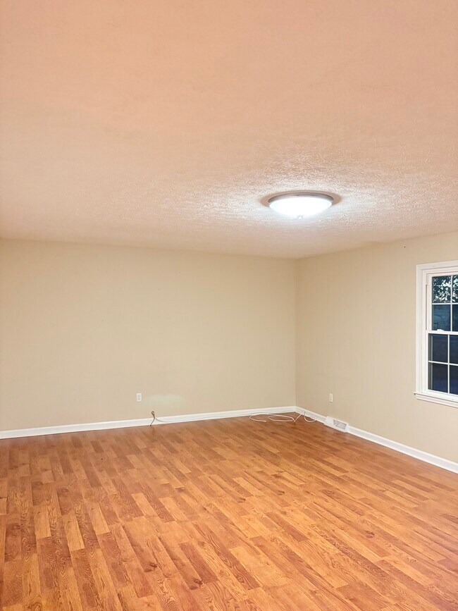 Foto del edificio - 660 Plano Richpond Rd