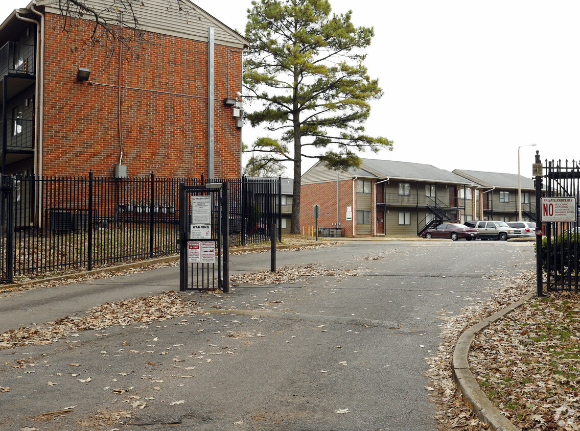 Foto del edificio - Robinhood Park Apartments