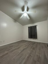 Building Photo - 3027 Johnny St