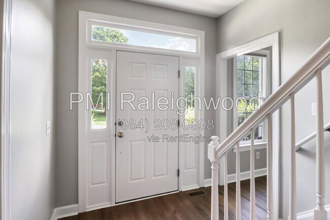Foto del edificio - 301 Perry Creek Dr